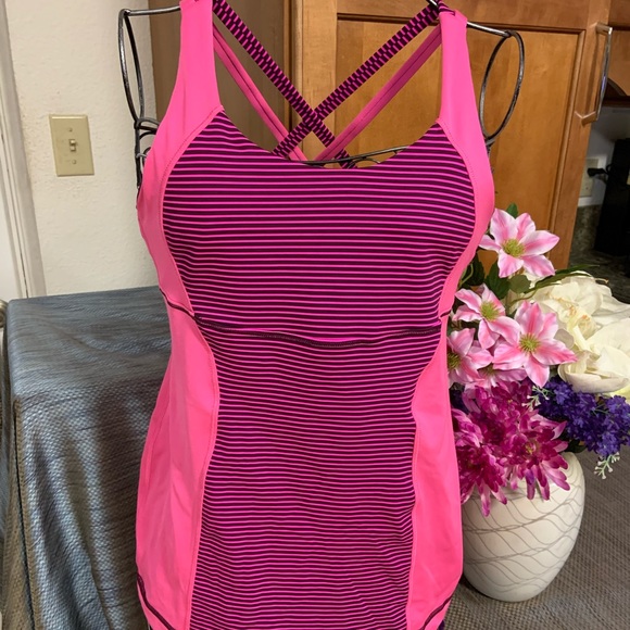 Lululemon Energy Tank - Picture 1 of 4